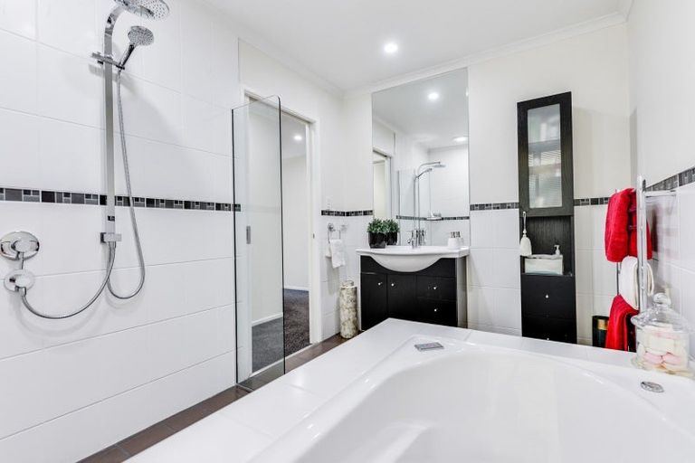 Photo of property in 40i Thackeray Street, Hamilton Lake, Hamilton, 3204