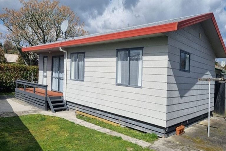 Photo of property in 47a Aquarius Drive, Kawaha Point, Rotorua, 3010