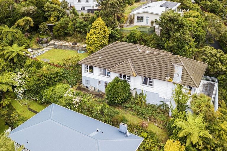 Photo of property in 25 Collier Avenue, Karori, Wellington, 6012