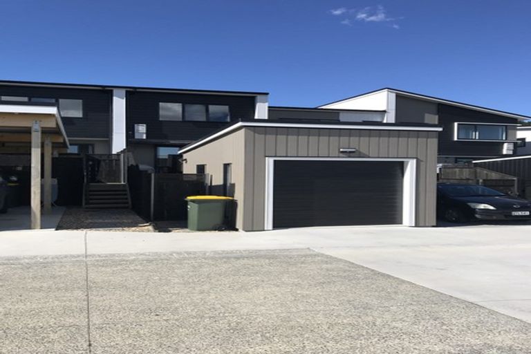 Photo of property in 14 Pukewhero Rise, Westgate, Auckland, 0614