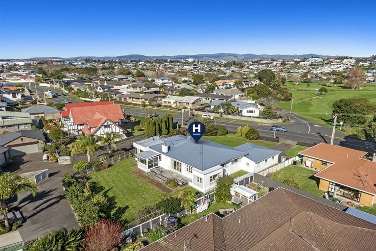 Photo of property in 173 Ngatai Road, Otumoetai, Tauranga, 3110