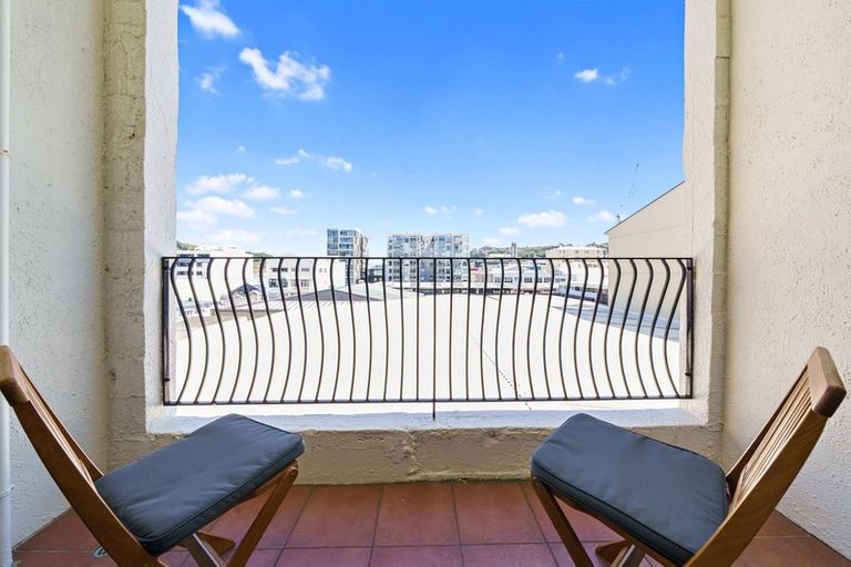 Photo of property in Tennyson Apartments, 14/25 Tennyson Street, Te Aro, Wellington, 6011