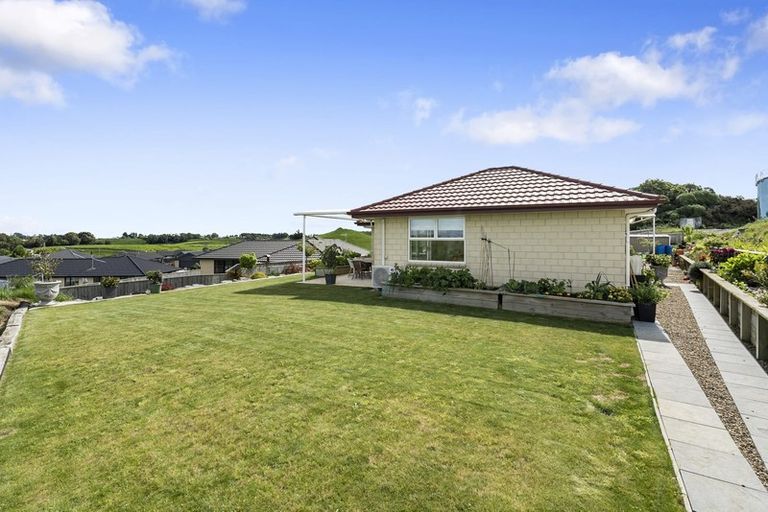Photo of property in 32 Macdonald Heights, Feilding, 4702