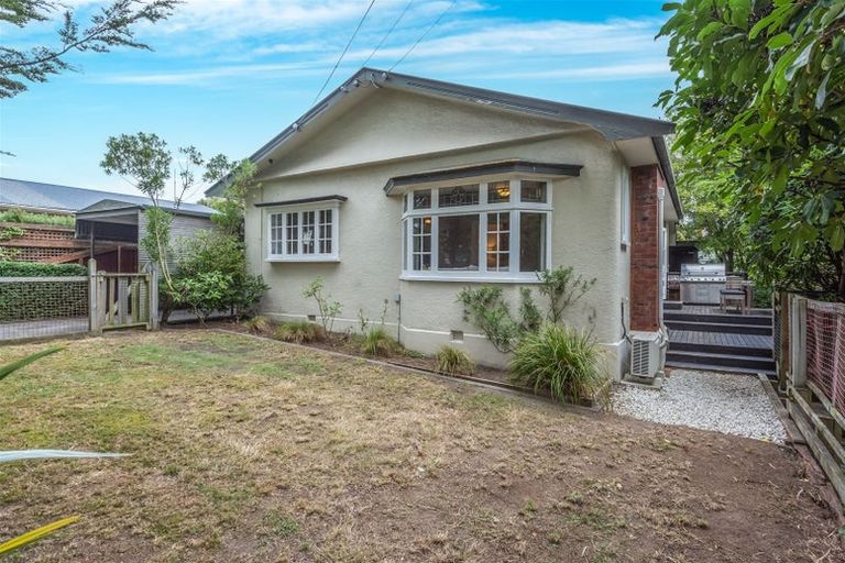 Photo of property in 16 Ford Road, Opawa, Christchurch, 8023