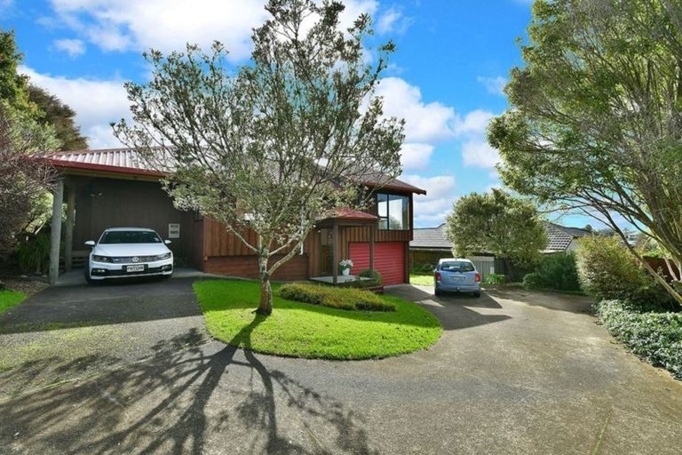Photo of property in 70 Waiora Road, Stanmore Bay, Whangaparaoa, 0932