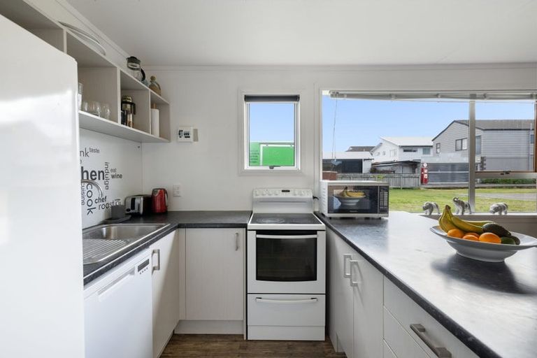 Photo of property in 828b Papamoa Beach Road, Papamoa Beach, Papamoa, 3118