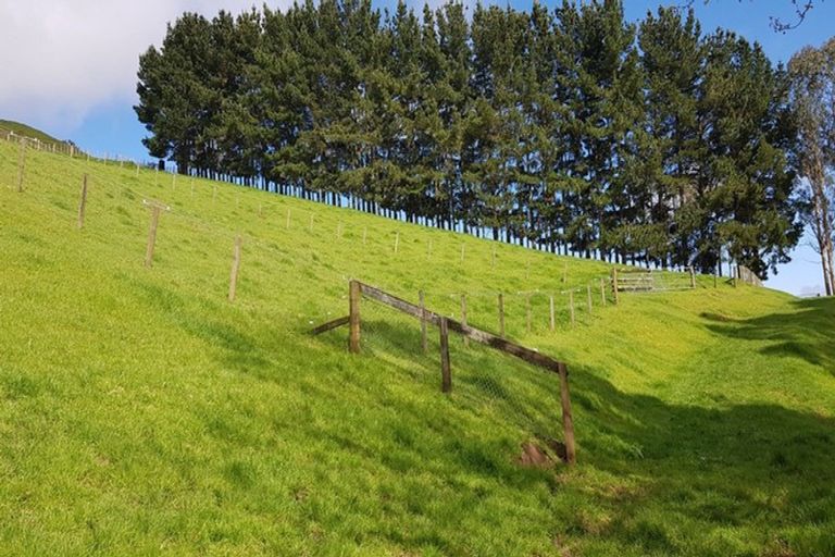 Photo of property in 650 Bayley Road, Wharepuhunga, Te Awamutu, 3873