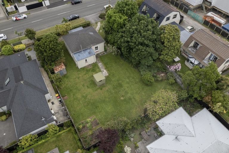 Photo of property in 72 Jeffreys Road, Fendalton, Christchurch, 8052