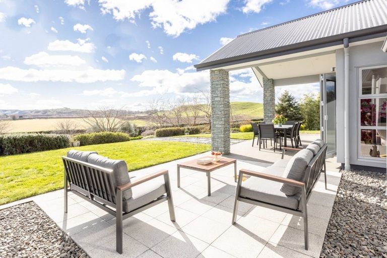 Photo of property in 672 Swamp Road, Puketapu, Napier, 4183