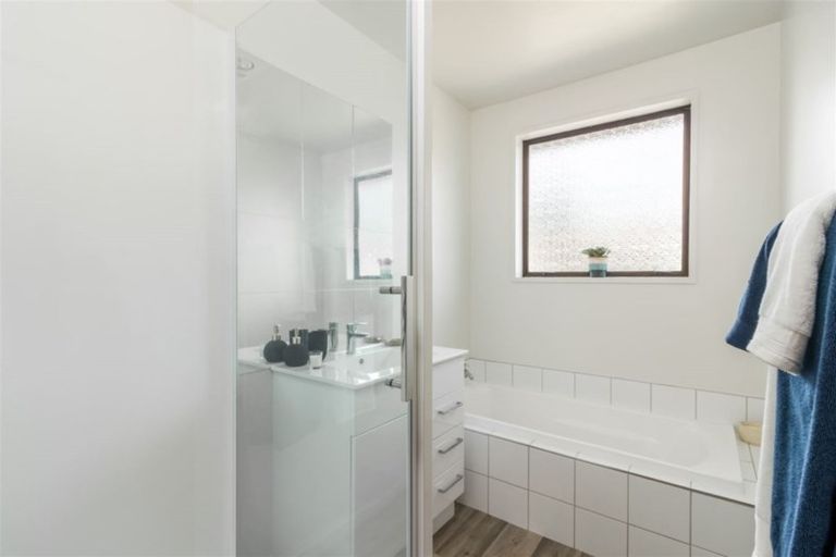 Photo of property in 12 Ludlow Place, Parklands, Christchurch, 8083