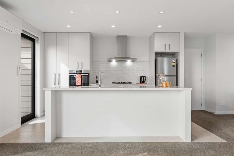 Photo of property in 42 Hinaki Street, Poike, Tauranga, 3112