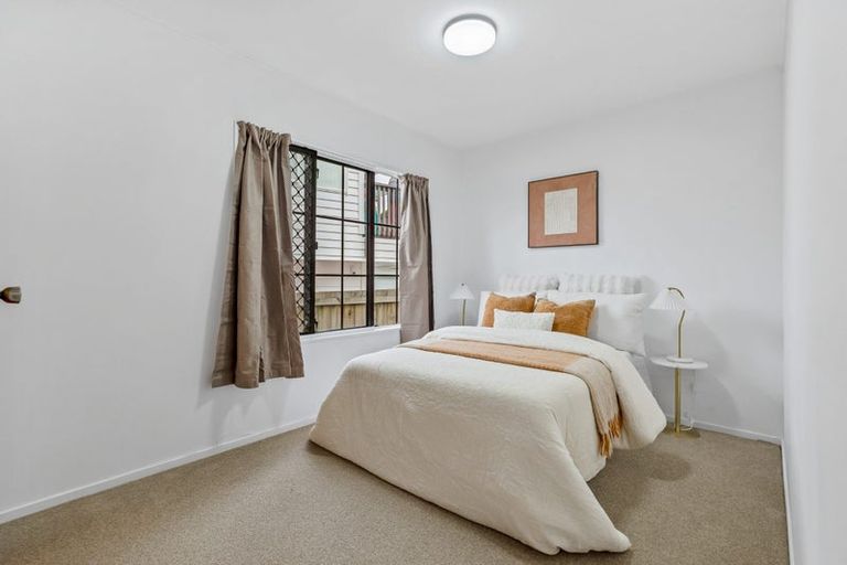 Photo of property in 96a Sturges Road, Henderson, Auckland, 0612