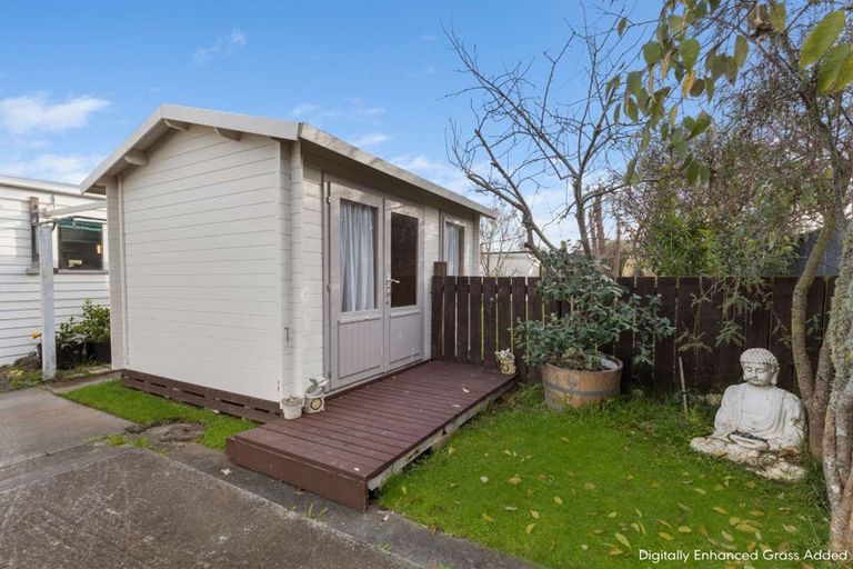 Photo of property in 16 Maunder Street, Marton, 4710