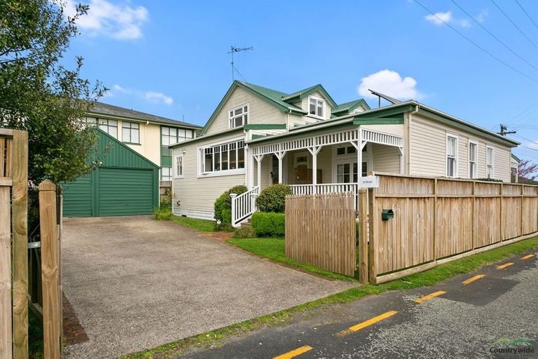 Photo of property in 4 Rose Street, Tirau, 3410