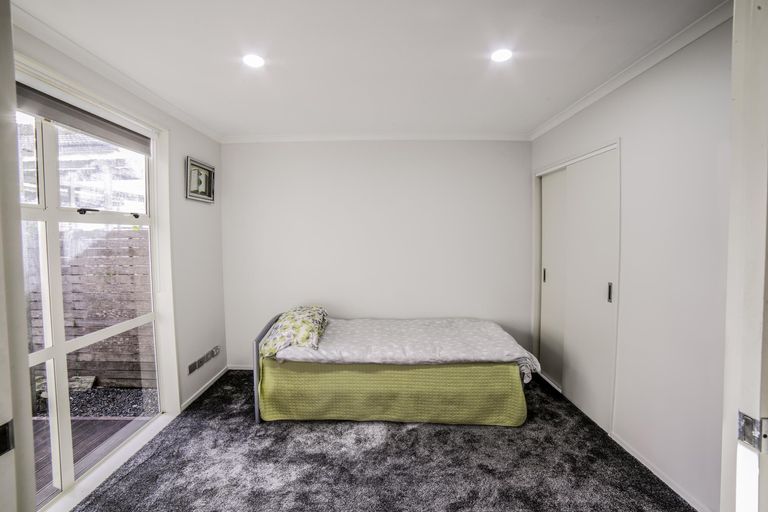 Photo of property in 16 Reins Road, Takanini, 2112