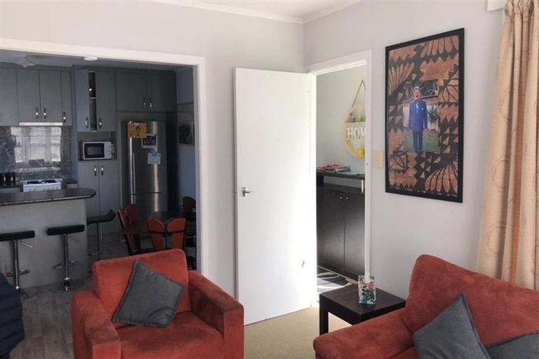 Photo of property in 14 Laxon Avenue, Otara, Auckland, 2025