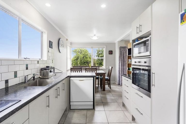 Photo of property in 26 Roseanne Road, Manurewa, Auckland, 2102