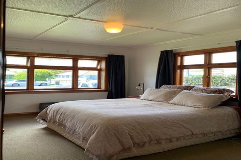 Photo of property in 58 Govett Avenue, Frankleigh Park, New Plymouth, 4310