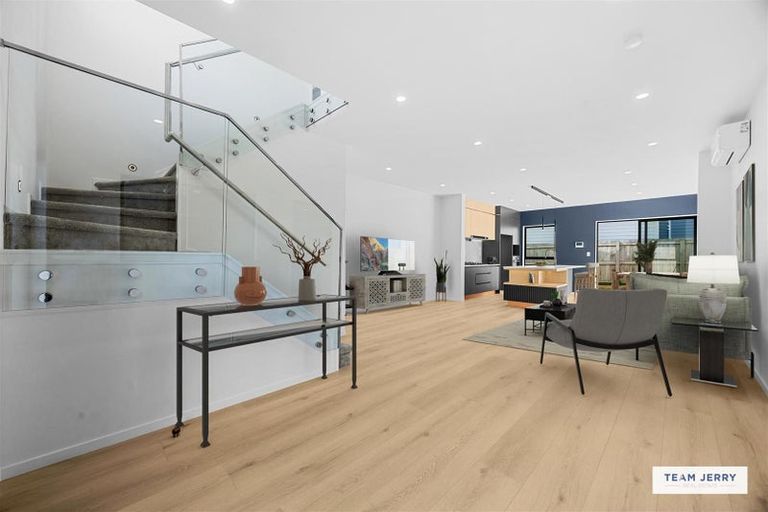 Photo of property in 339c Bucklands Beach Road, Bucklands Beach, Auckland, 2012