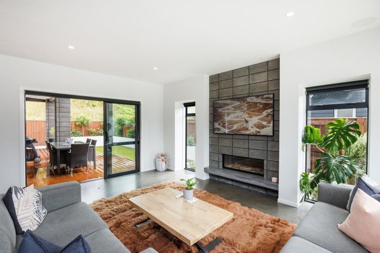 Photo of property in 35 Freedom Drive, Kelvin Grove, Palmerston North, 4414