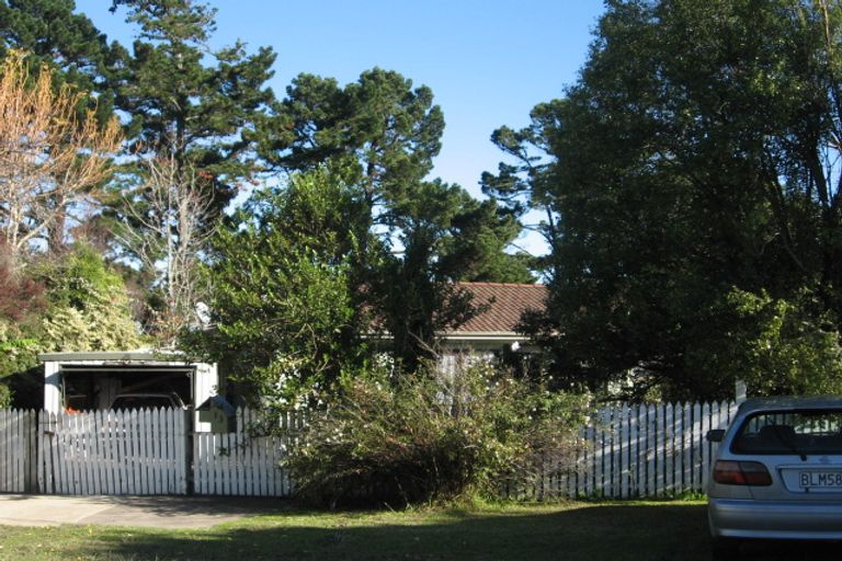 Photo of property in 13 Cade Place, Weymouth, Auckland, 2103