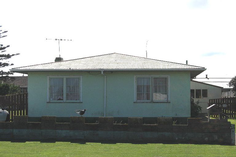 Photo of property in 46 Hood Street, Castlecliff, Whanganui, 4501