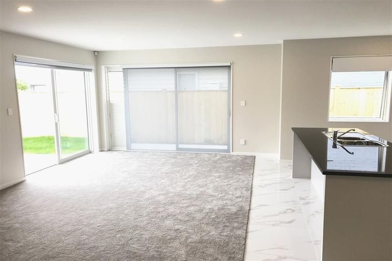Photo of property in 9 Kapia Drive, Takanini, 2112