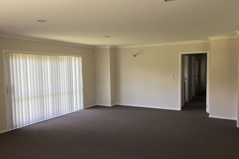 Photo of property in 2 Maylee Crescent, Gulf Harbour, Whangaparaoa, 0930