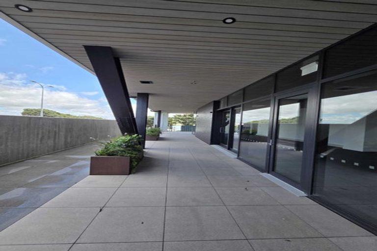 Photo of property in 2/11a Customs Quay, Ahuriri, Napier, 4110