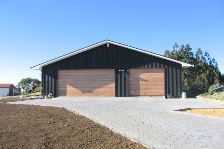 Photo of property in 8 Waterview Place, Haruru, 0204