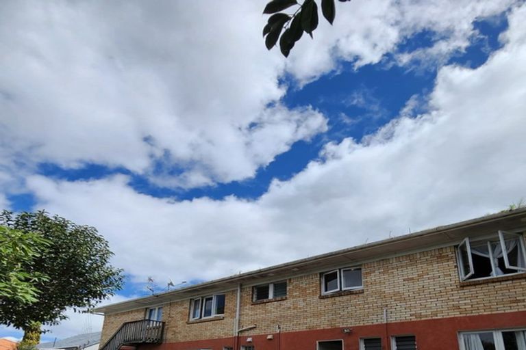 Photo of property in Selwyn Avenue, Avenues, Whangarei, 0110