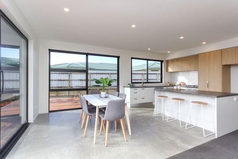 Photo of property in 13 Desmond Place, Bell Block, New Plymouth, 4312