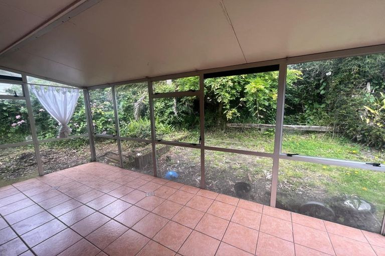 Photo of property in 7 Osmond Court, Sunnyvale, Auckland, 0612