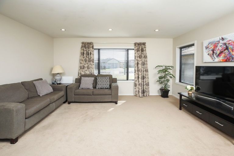 Photo of property in 6 Carnation Court, Cambridge, 3434