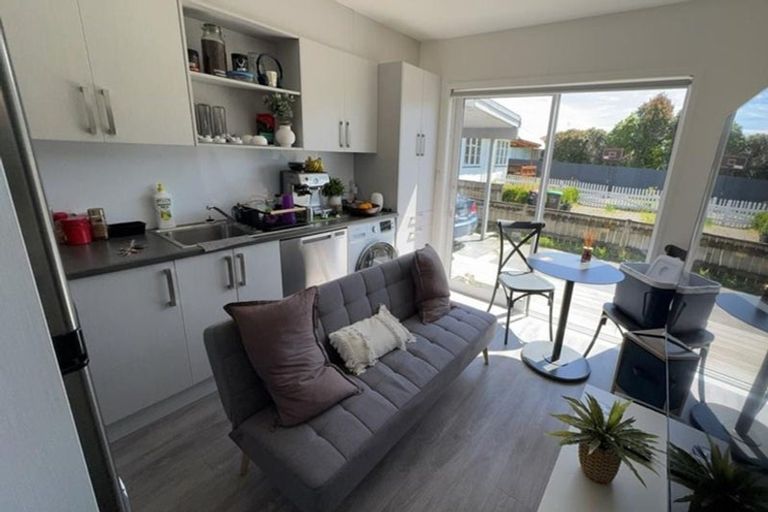 Photo of property in 191 Gloucester Street, Taradale, Napier, 4112