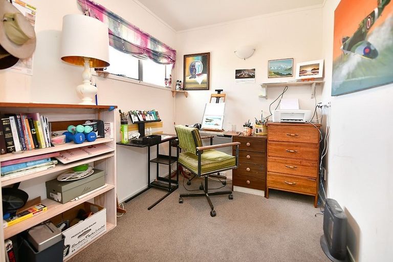 Photo of property in 15 Zealandia Road, Manly, Whangaparaoa, 0930