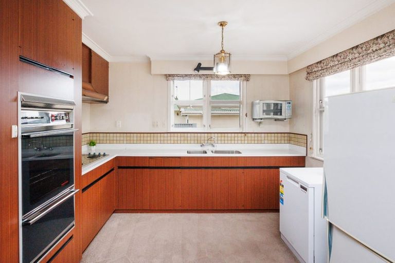 Photo of property in 10 Marsden Place, Awapuni, Palmerston North, 4412