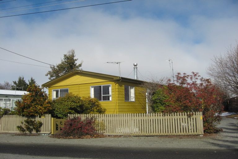 Photo of property in 33 Godley Street, Twizel, 7901