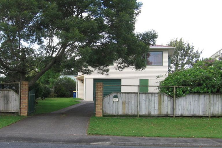 Photo of property in 108 Royal Road, Massey, Auckland, 0614