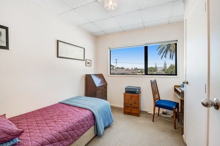 Photo of property in 7c Puriri Avenue, Orewa, 0931