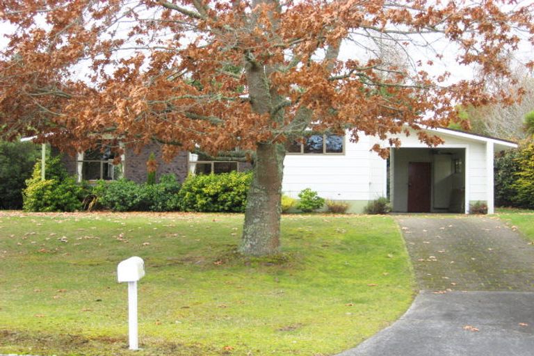 Photo of property in 8 Gibbs Place, Kinloch, Taupo, 3377