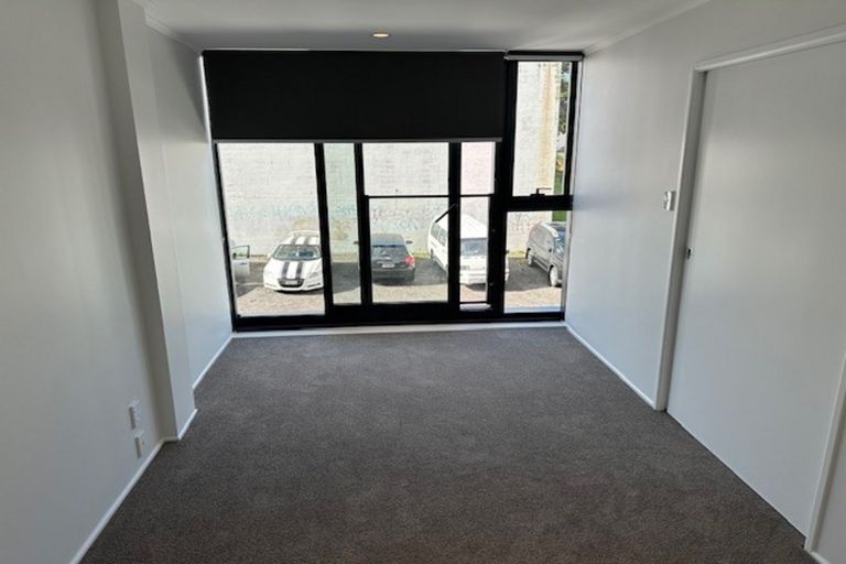 Photo of property in 30/11d Westward Ho, Glen Eden, Auckland, 0602
