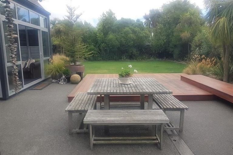 Photo of property in 44 Valecrest Avenue, Parklands, Christchurch, 8083