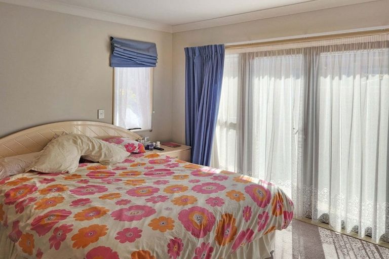 Photo of property in 29 Moana Grove, Waiwhetu, Lower Hutt, 5010