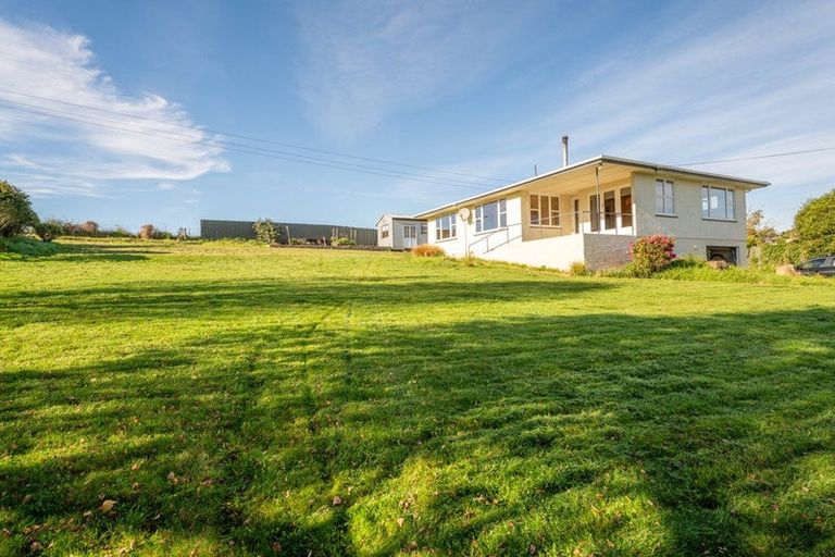 Photo of property in 25 Main Road, Maheno, Oamaru, 9495