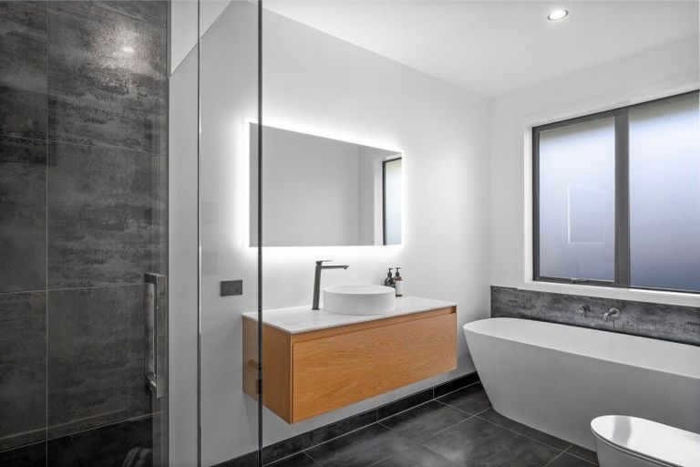 Photo of property in 8 Toru Street, Albert Town, Wanaka, 9305