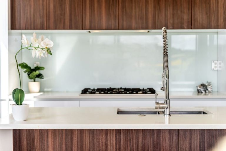 Photo of property in 1 Parkview Drive, Gulf Harbour, Whangaparaoa, 0930