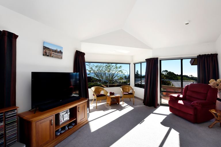 Photo of property in 327 Princes Drive, Britannia Heights, Nelson, 7010