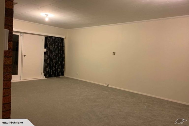 Photo of property in 4 Woodstock Terrace, Tawa, Wellington, 5028