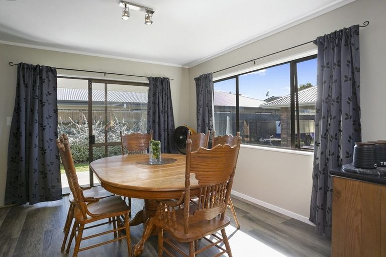 Photo of property in 36 Maclean Street, Cambridge, 3434